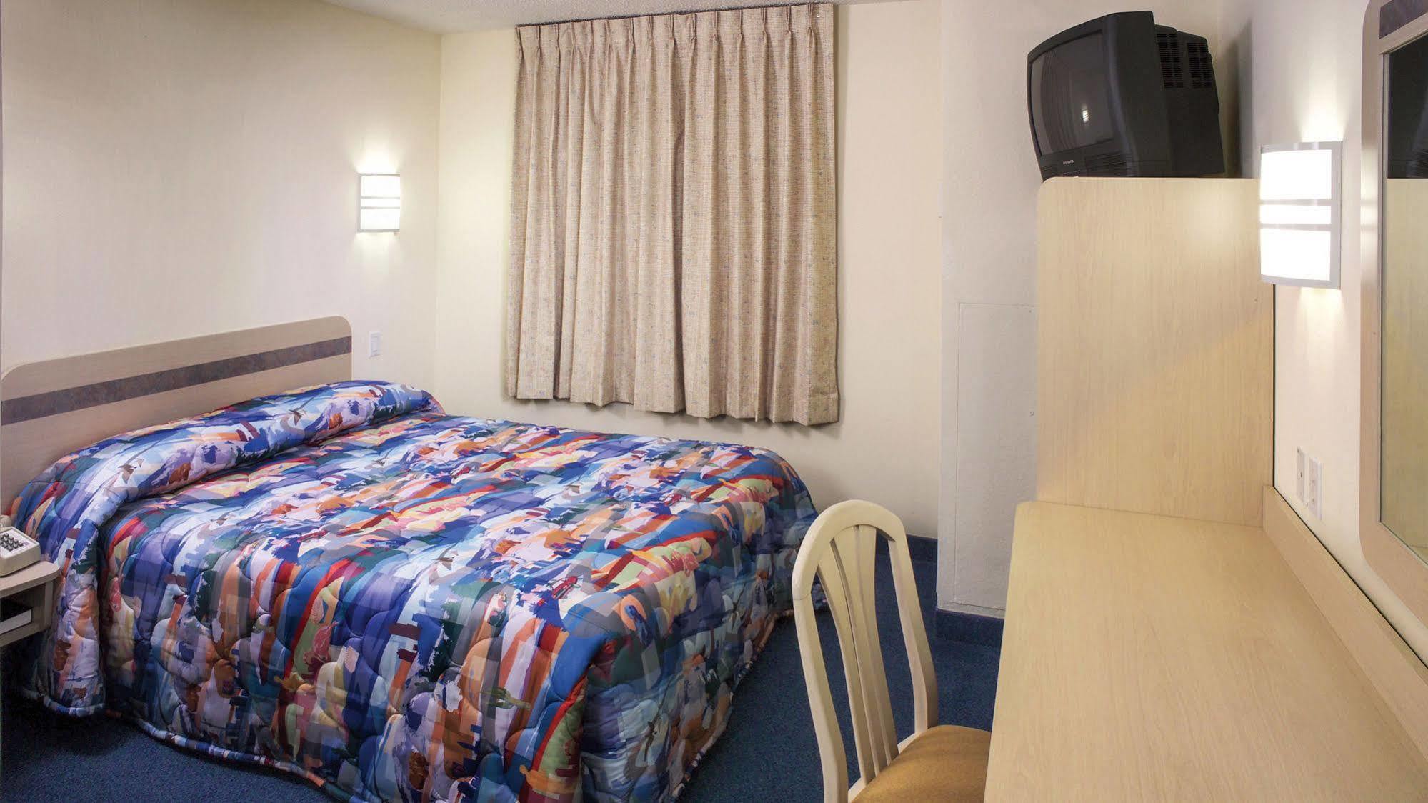 Motel 6-Holyoke, Ma Westfield Bagian luar foto
